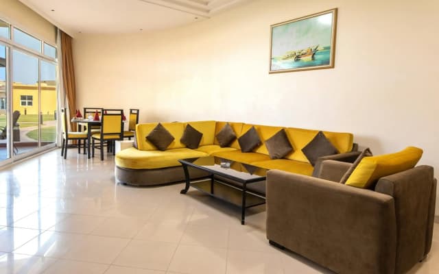 Royal Beach Hotel & Resort - photo 4