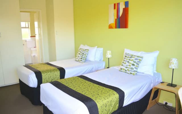 Birches Serviced Apartments - photo 3
