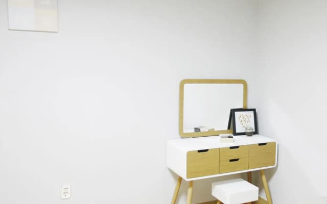 Travelers Planet Studio Type Hostel - photo 4