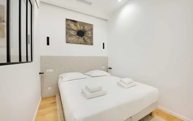 Charming Apartment - 3br/8p - Sentier - photo 2