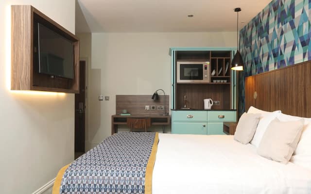 Cairn Hotel - photo 4
