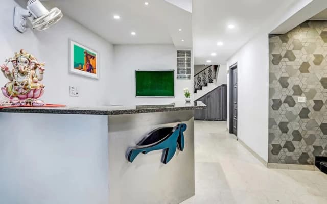 Hotel Shalimar Residency - photo 2