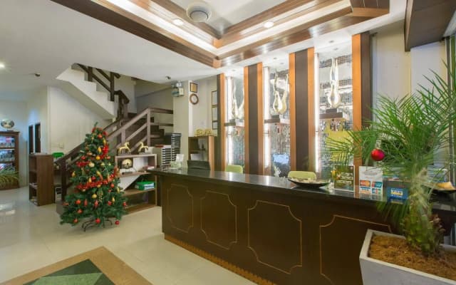 Marina Boutique Suites Guesthouse - photo 2