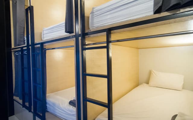 Box Poshtel - photo 4
