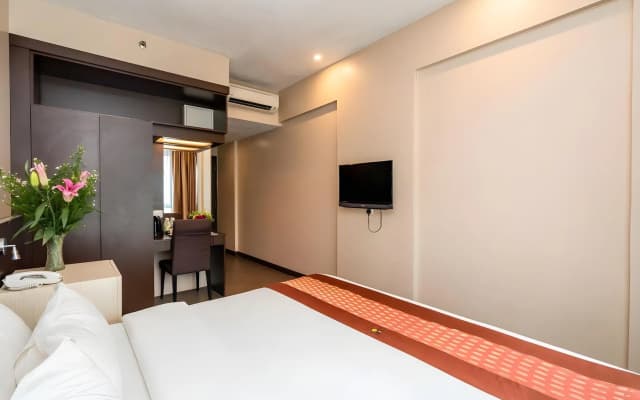 56 Hotel - photo 4