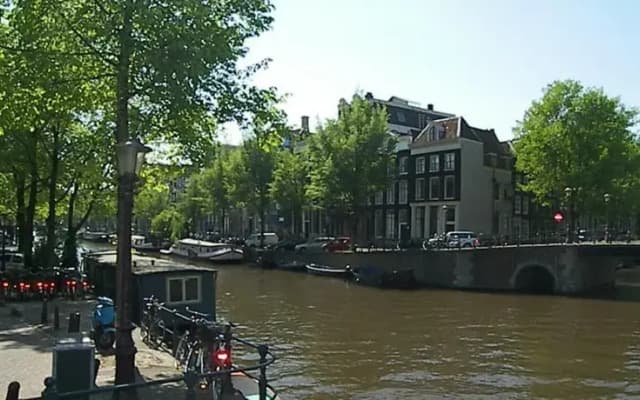 Authentic Jordaan Apartment - photo 5