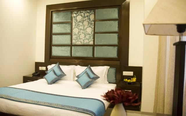 Hotel Bellvue - photo 4
