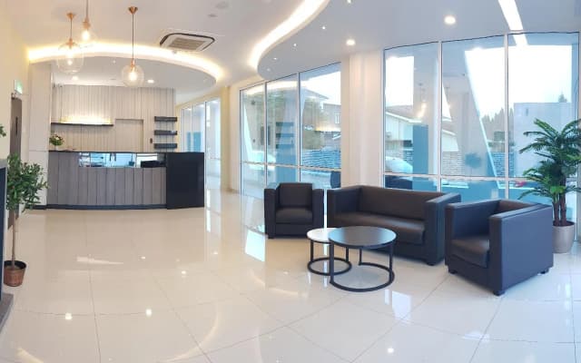 Legacy Hotel - photo 2