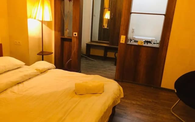 Apartment near Dry Bridge - photo 3