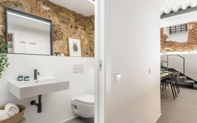 BNBHolder The Design Loft CHUECA - photo 4