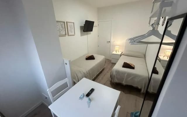 Habitaciones en Embajadores - photo 3