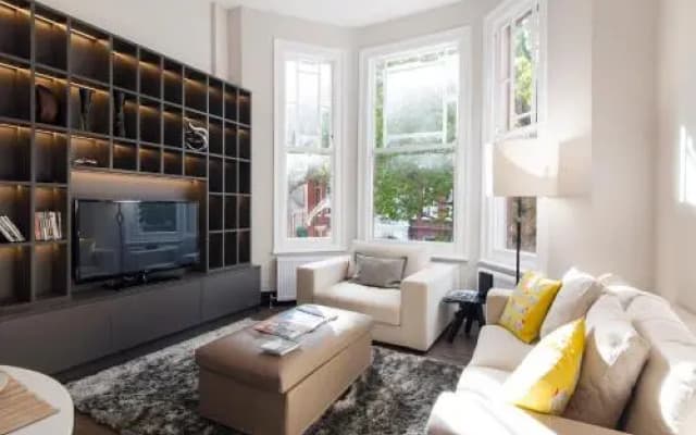 Kensington Garden View Apartment - photo 2