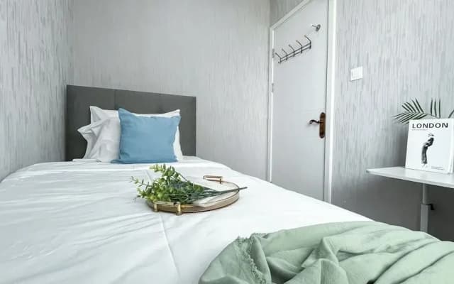Nice and Comfortable 2BR Apartment at Daan Mogot City - photo 4