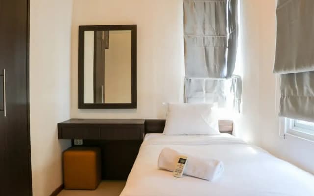 Full Furnished With Comfort Design 2Br Apartment At Thamrin Residence - photo 4