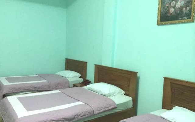 Phuong Long Hotel - photo 4