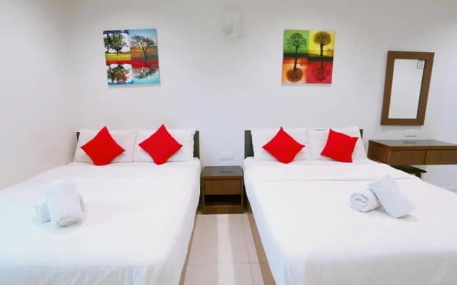 HKF Hotel - photo 3