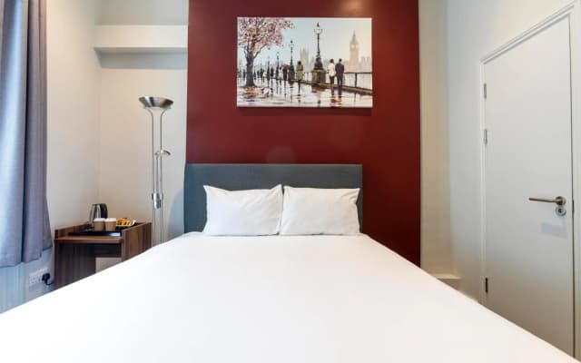Royal Park Hotel - photo 2