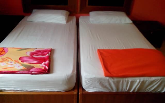 Embassy Hotel - photo 2