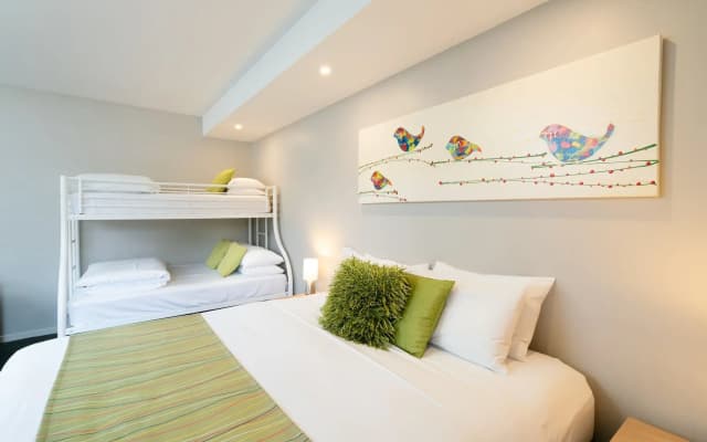 Boathouse Resort Studios & Suites - photo 5