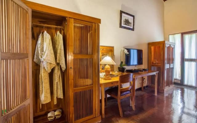 Dwaraloka Retreat Ubud - photo 2