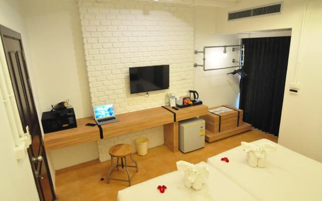 Forty Winks Phuket - photo 3