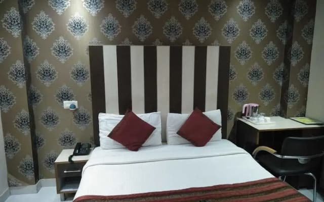 Hotel Lalsons Continental - photo 3