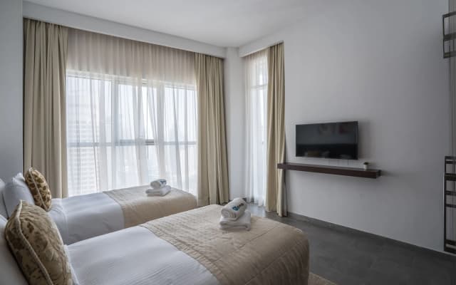 Apt. W/Incredible View Floor 22 In Jam Marina - photo 4