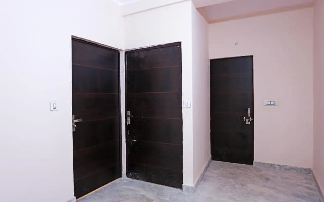 Collection O 48359 Lal Residency - photo 2