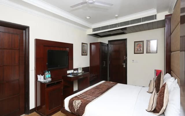 Oyo 712 Defence Colony - photo 5
