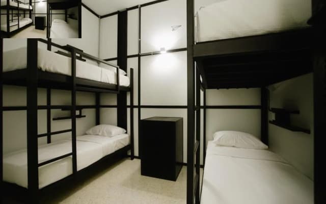 Paper Plane Hostel - photo 2