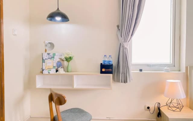Best Location Studio At Grand Palace Kemayoran Apartment (Free Ipl & Utilities) - photo 5