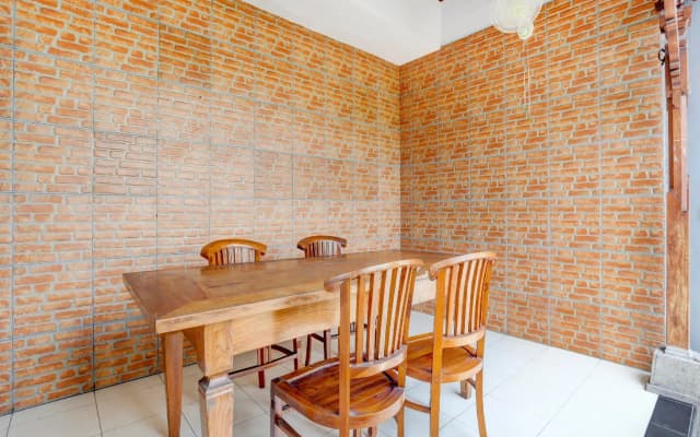 Letos Kubu 2 Homestay - photo 2