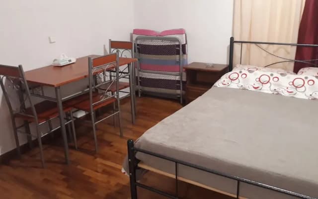 Beautiful 1-bed House in Athens - photo 2