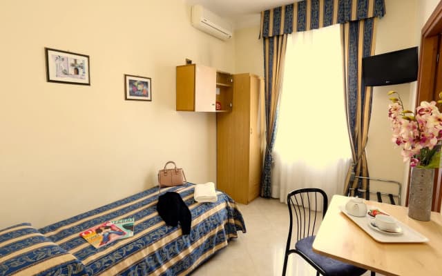 Hotel Loreto - photo 5