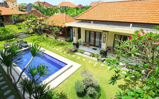 Damar Emas Guesthouse - photo 2