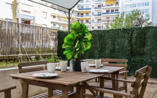 The Sunny Patio 1-BR -Terrace Beach - photo 4