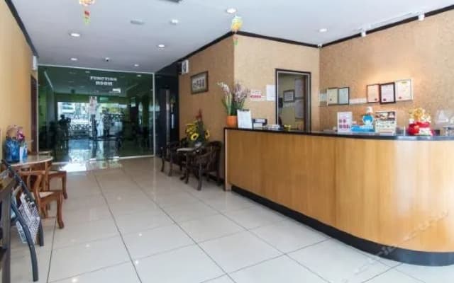 ZEN Rooms Taman Maluri Cheras - photo 4