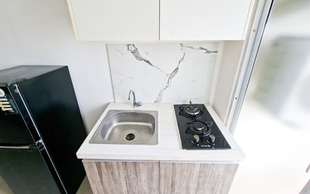 Studio Apartment Near Bojong Indah Station At Vittoria Residence - photo 3