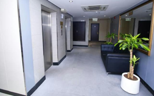 Royal Falcon Hotel - photo 5