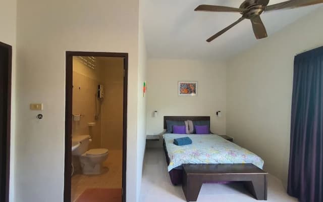 Baan Muchshima Hostel Phuket - photo 4