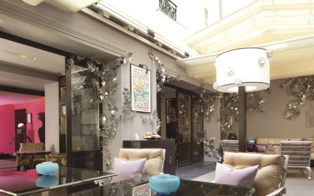 Le Wagram-Champs-Elysées - photo 2
