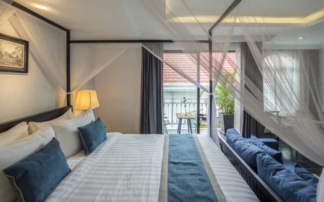 The Cyclo Residence Suite - photo 2