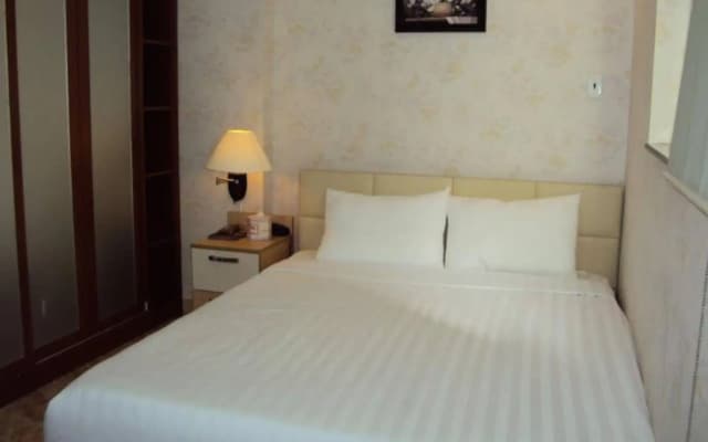 Huong Trinh Hotel - photo 2
