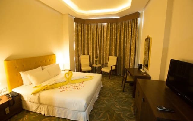 Green Garden Hotel - photo 2