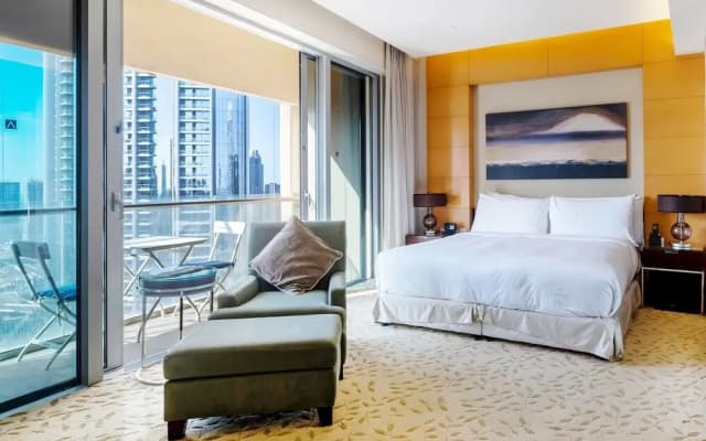 Luxury residence at Fashion Avenue Dubai Mall - photo 4