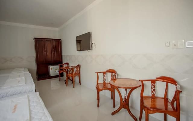 Phu Hong Hotel - photo 5