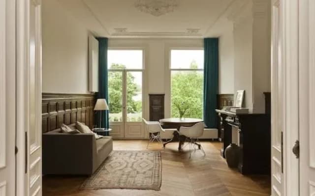 Museum City Centre Apartment - photo 2