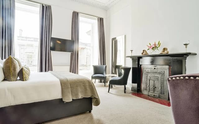 JOIVY Luxury George Street Apartments: Edinburgh Suite - photo 4