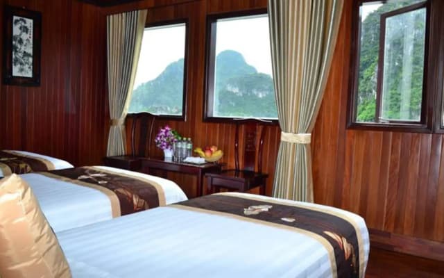 Viola Cruise Halong Bay - photo 4