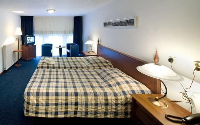 Hotel Prins Hendrik - photo 2